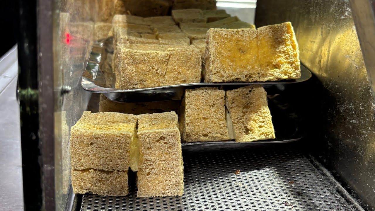 臭豆腐 Chou Dou Fu aka Stinky Tofu! 