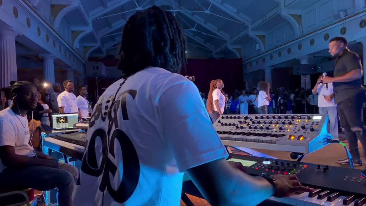 SUPPEYSOUNDZ - TODD DULANEY LIVE  @warehouseworshipuk   THE PRE GATHERING IRELAND - KEYS POV 📸