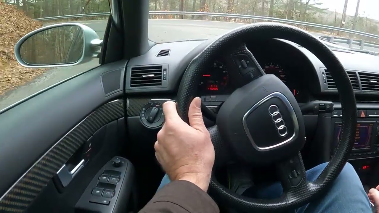 2007 Audi RS4 - Driving video