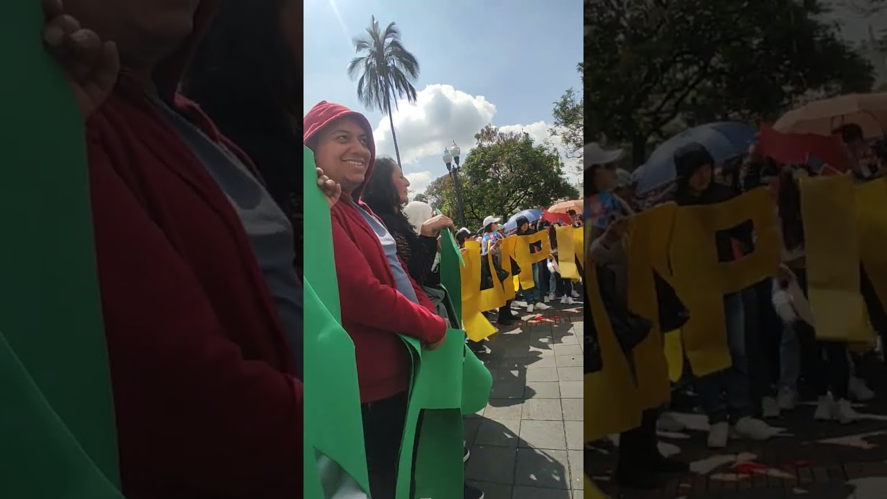 Gobierno de Noboa Invitación serenata quiteña 2/3