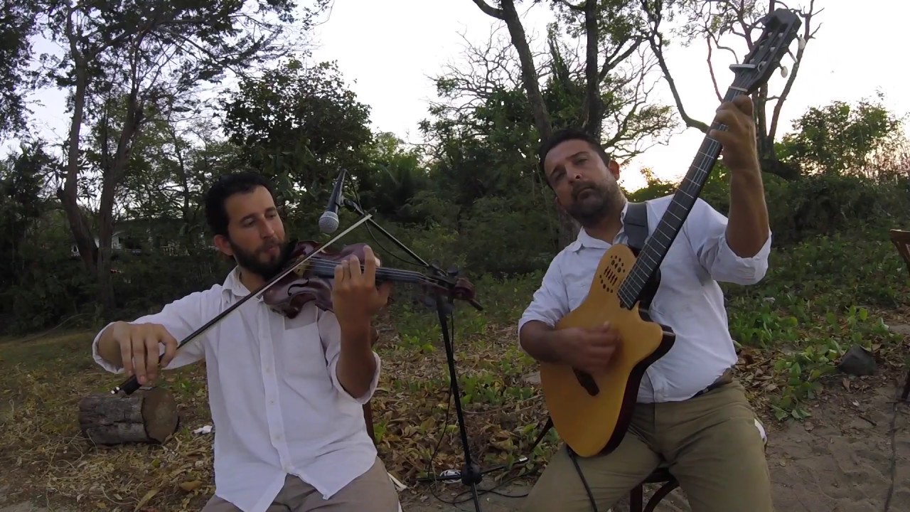 Czardas (V. Monti) - Jose Valerio y Ricardo Fonseca - violin & guitar