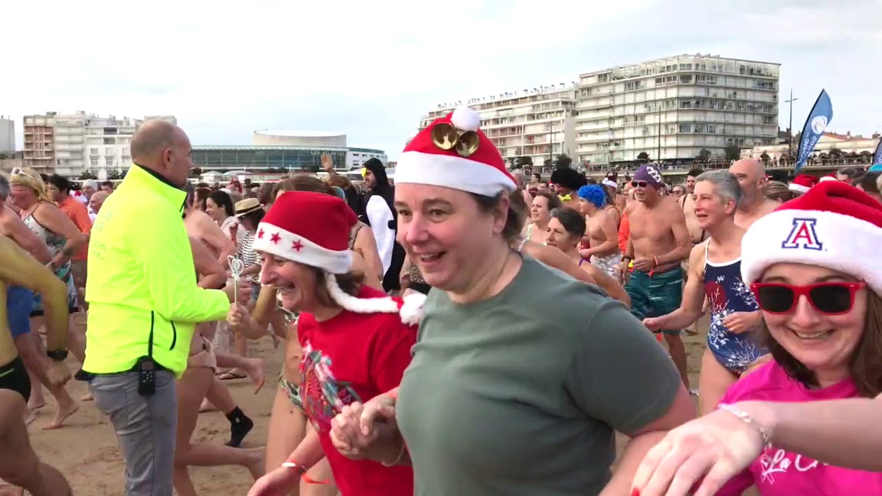 Bain des Givrés du 1er janvier 2020 aux Sables d'Olonne