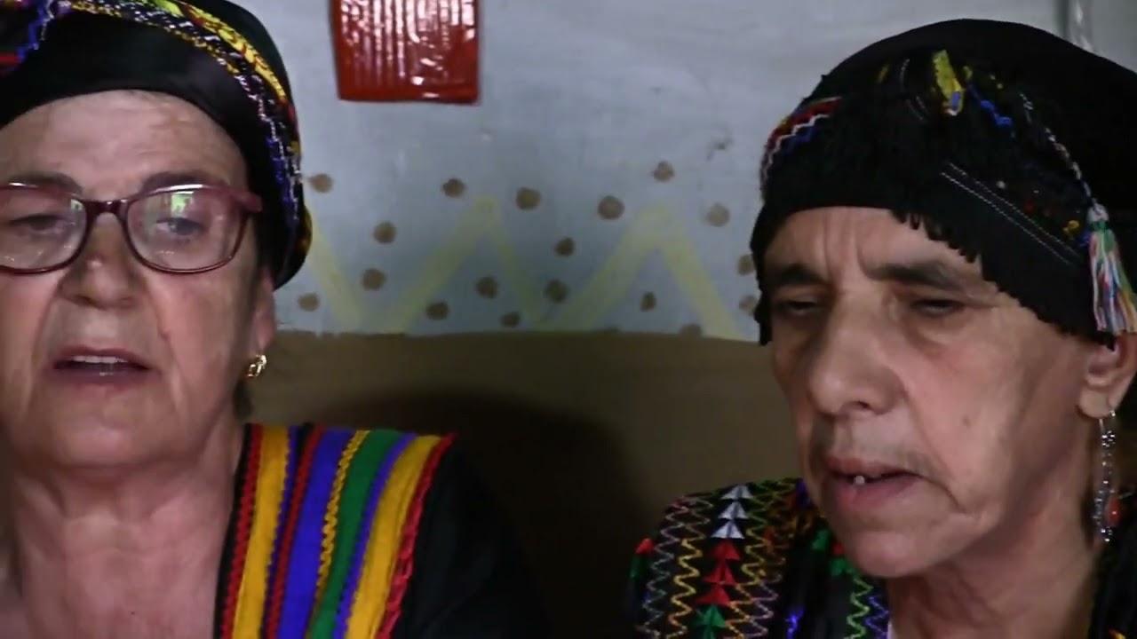 Tafsut taverkant par les braves femmes du village Takoucht