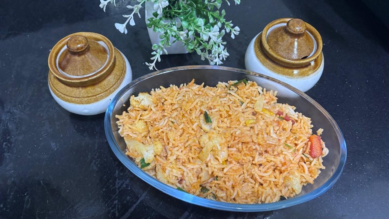 Indo-Chinese Veg Schezwan Fried Rice 🔥| Step-by-Step Recipe | Cooking Vlog Ep 194