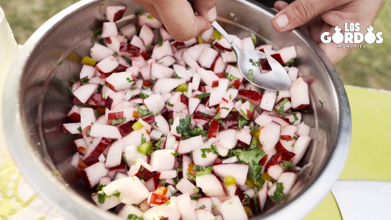 Los Gordos Monchies - Ceviche de Manzana de Agua | Pollo con salsa de mani