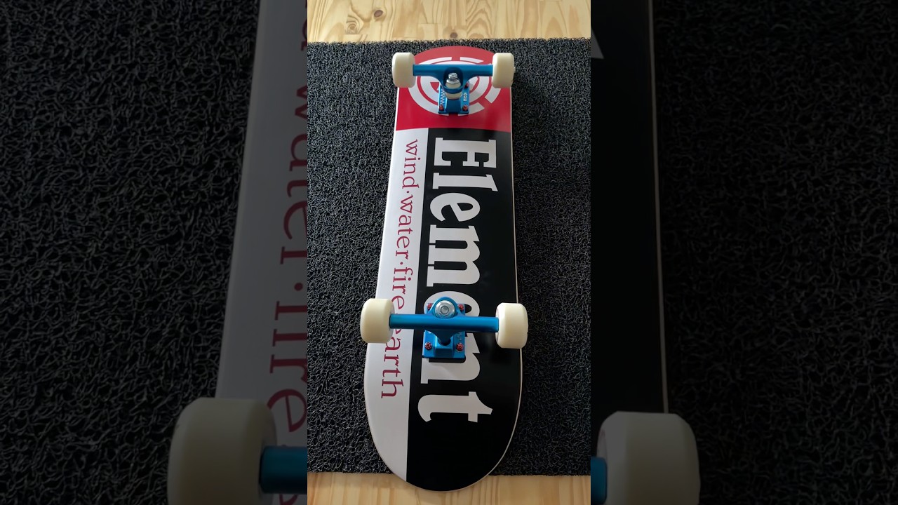 Processo de montagem de um skate profissional completo