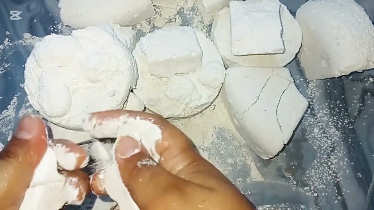 Plain Jane gum chalk cover in corn starch|gym chalk crush|squeeze|subscribe plz