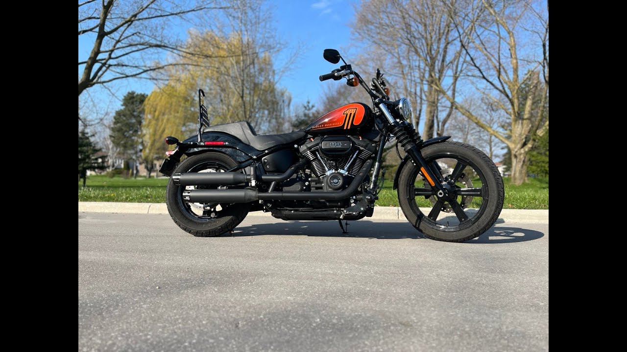Harley Davidson 2022 Street Bob 114: Rear Turn Signal Relocation Kit.