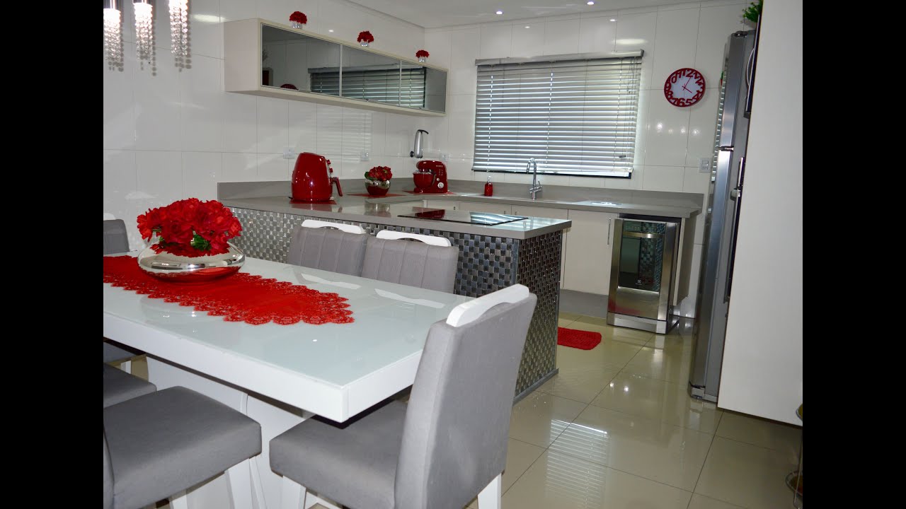 Cozinha planejada moderna cinza II - Eletrodomésticos Electrolux - Pedra Silestone