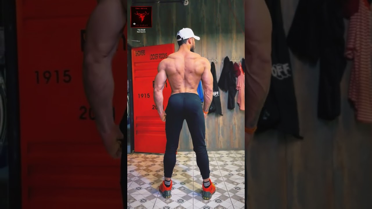 Muscle Flexing Kenergy #ryangosling #barbie