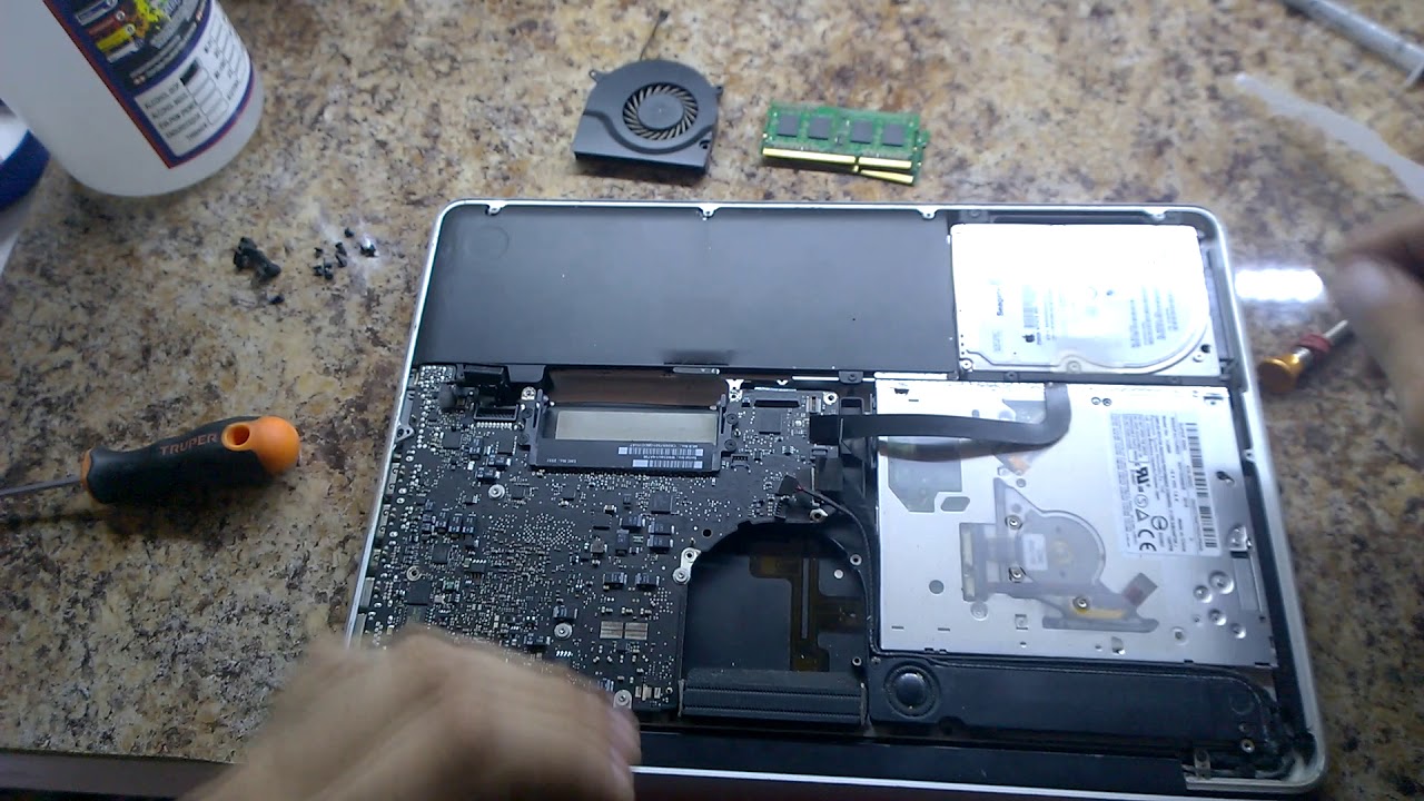 Macbook Pro a1278 - Mantenimiento (how to clean)