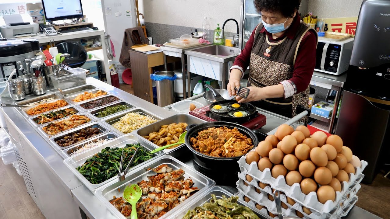 새벽부터 뷔페 준비하는 79세 할머니 밥집? 15가지 음식이 6000원! 집밥 생각나는 할머니 식당 Buffet food, Korean street food