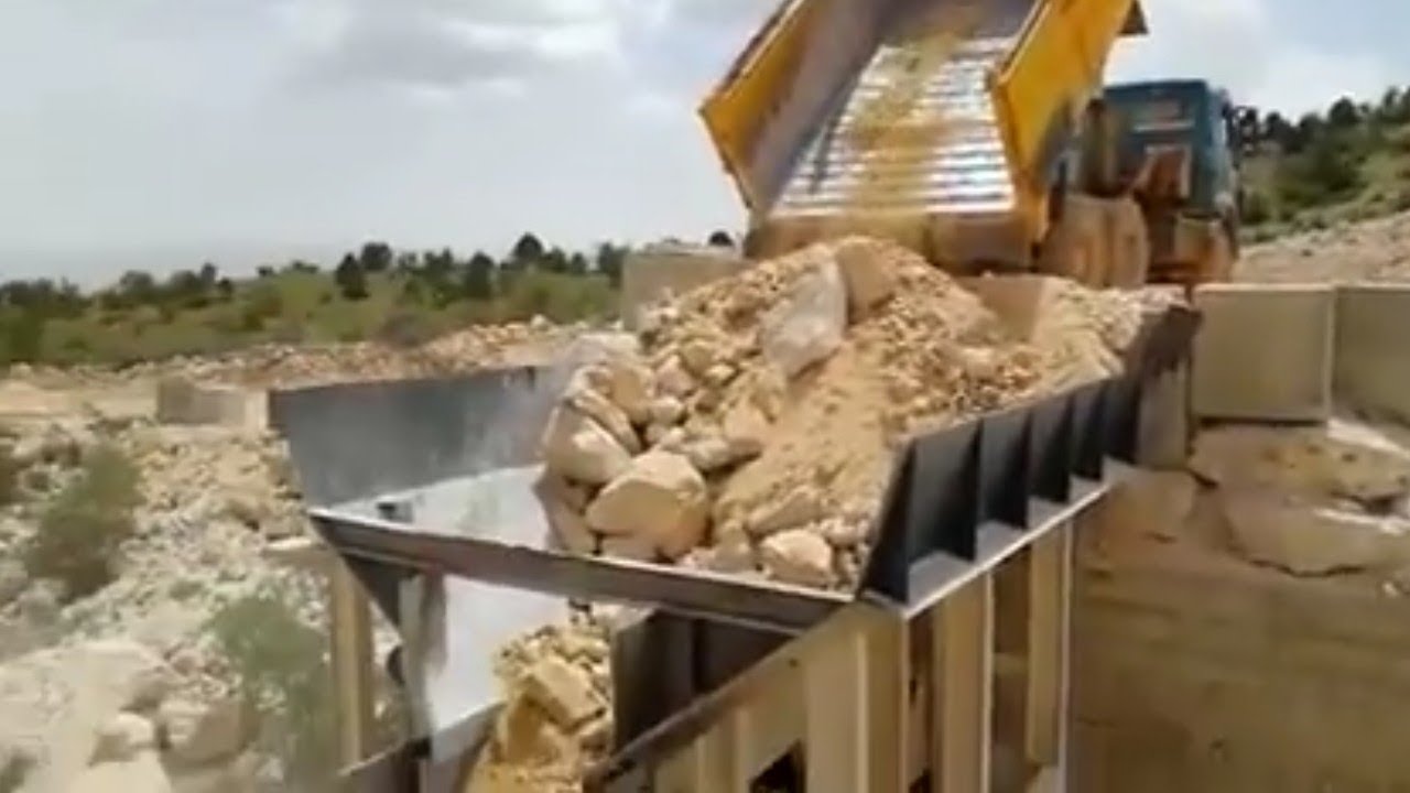 شرح كسارة حجر من استخراج الحجر إلى الناتج النهائي