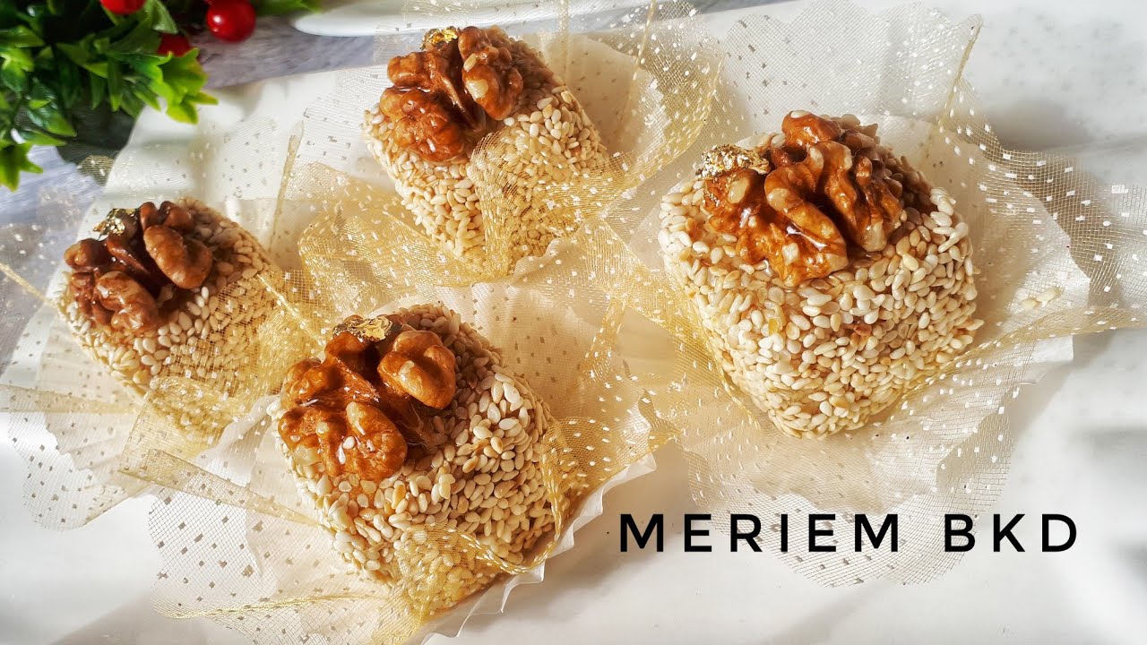 #حلوى_معسلة بالجلجلان 😍😋 بزااف بنينة😁  #حلويات_بريستيج #حلويات_العيد_2021 #gâteau_prestige