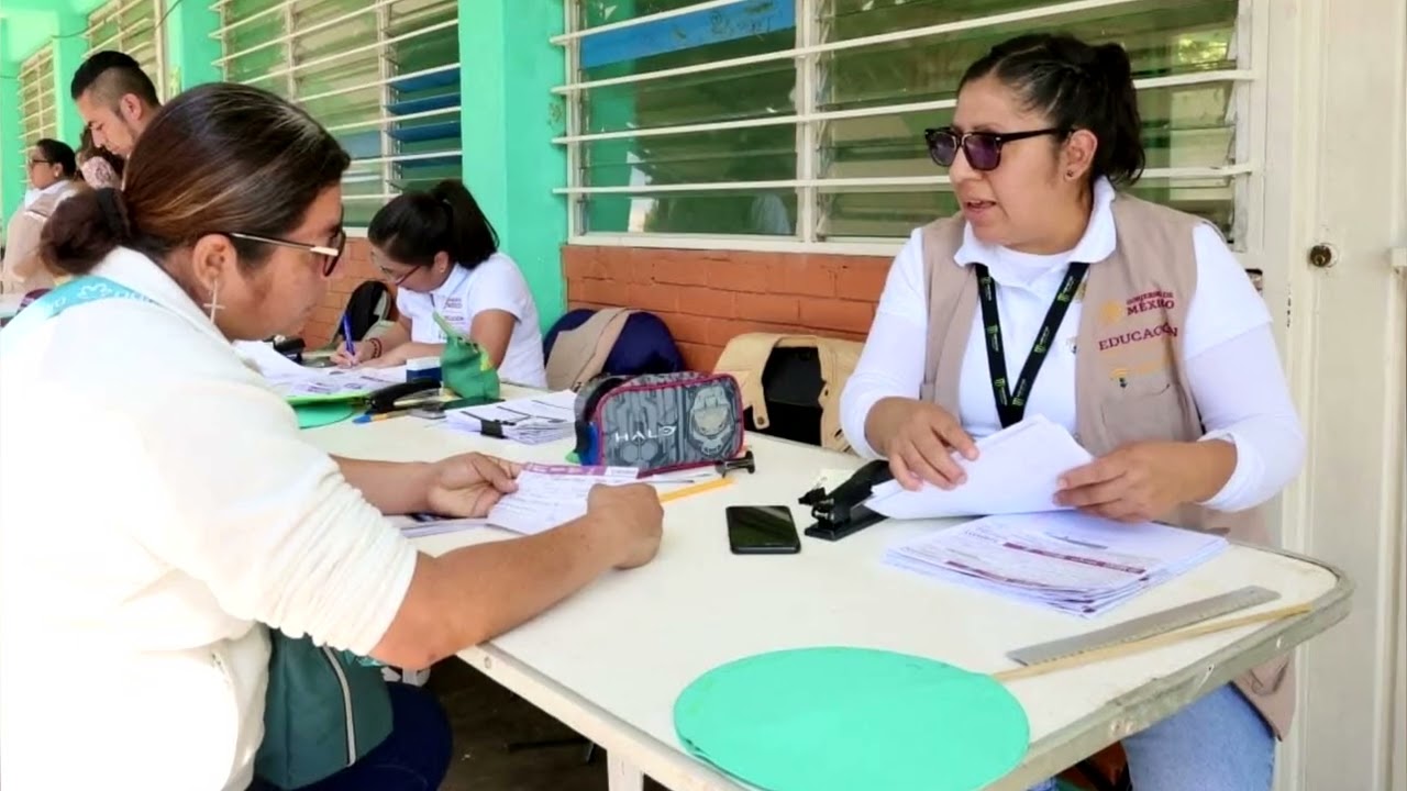 Avanza el Pago de la Beca Rita Cetina y Transferencias para Uniformes Escolares en Oaxaca