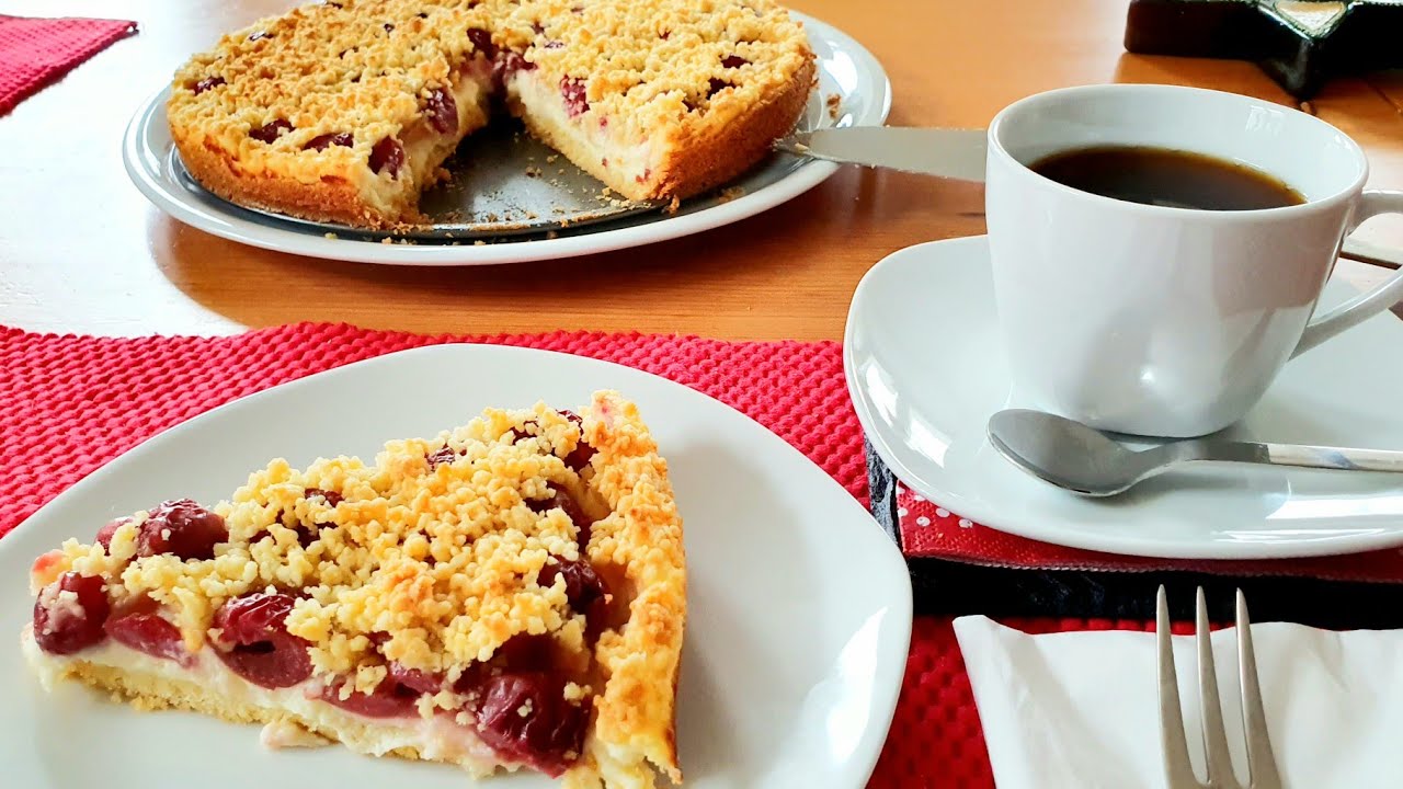 Easy to bake  Streusel Kuchen/Crumble cake