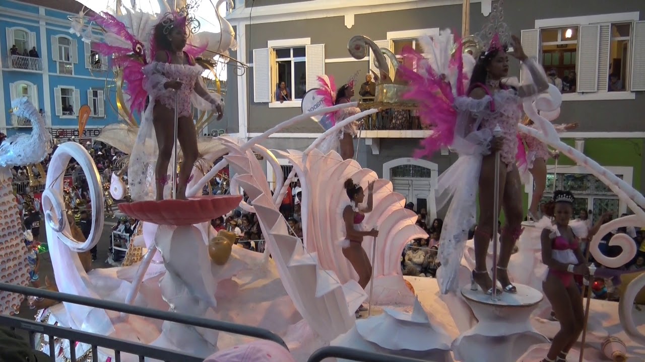 2ª parte do desfile carnavalesco de SÃO VICENTE