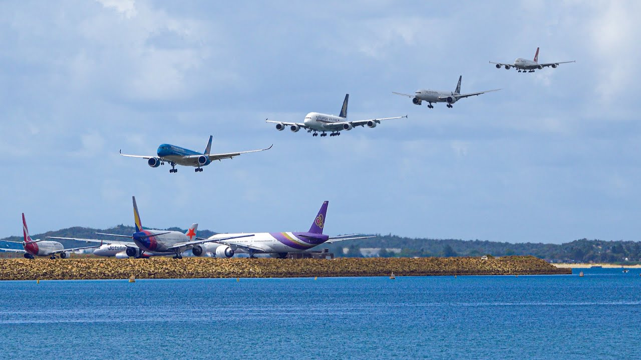 🇦🇺 BUSY SYDNEY Kingsford Smith AIRPORT Plane Spotting Aircraft & Flight Route Information Subtitles
