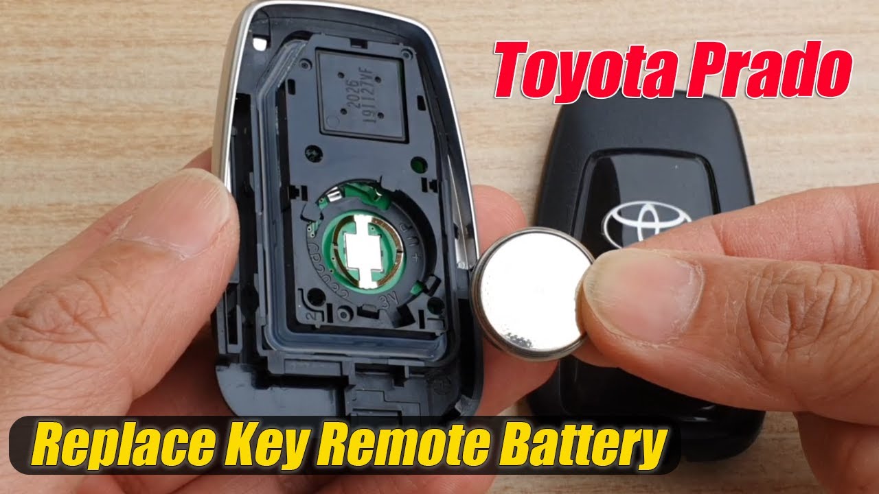How to Replace Battery in Key Remote Fob - Toyota Prado 2020 / 2019/2018/2017/2016