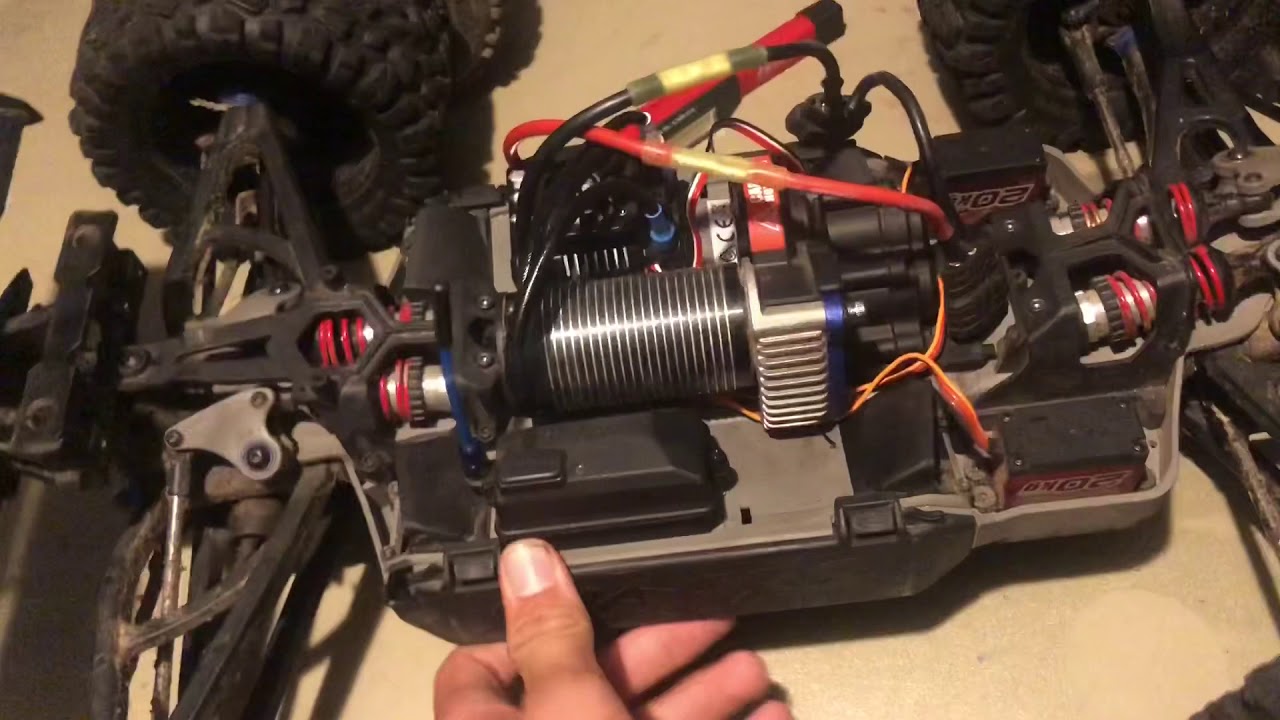 Traxxas Erevo 2.0 vs Erevo 1.0