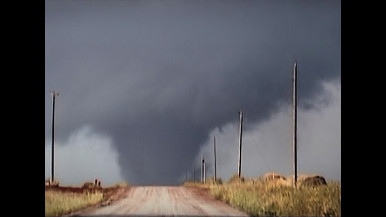 Tornado Canute, Oklahoma October 9, 2001