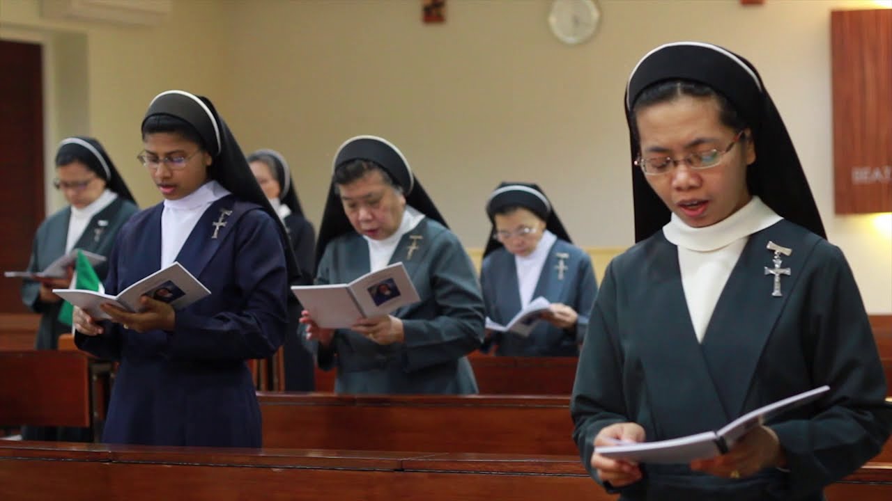 Kehidupan Harian Suster Misionaris Claris dari Sakramen Mahakudus (Daily Life)