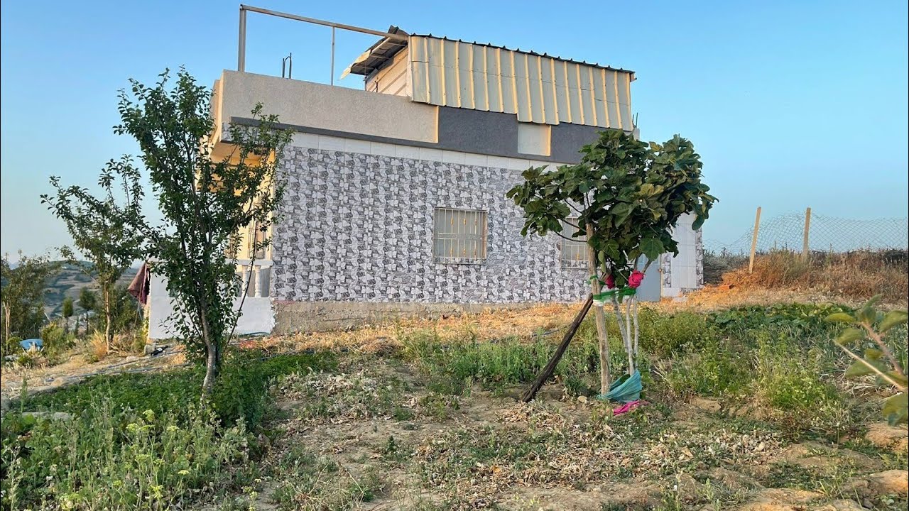 دار وغرسة غزالة ومفججة مساحة 2000 متر0703640826نواحي الزميج طنجة