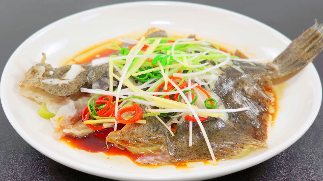 年夜饭菜谱：清蒸多宝鱼，寓意招财进宝，五福临门。蒸多宝鱼的家常做法，鱼肉鲜嫩无腥味，教你一个蒸鱼豉油的做法#下饭菜 #年夜饭 #年夜饭菜谱 #蒸鱼 #多宝鱼 #清蒸鱼 #清蒸多宝鱼 #美食教程 #家菜