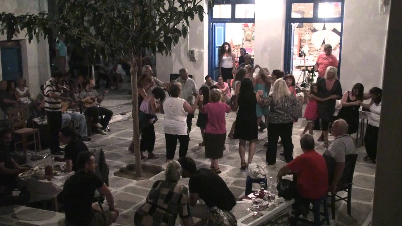 2010 Πλατεία Μονής Νάξου 4