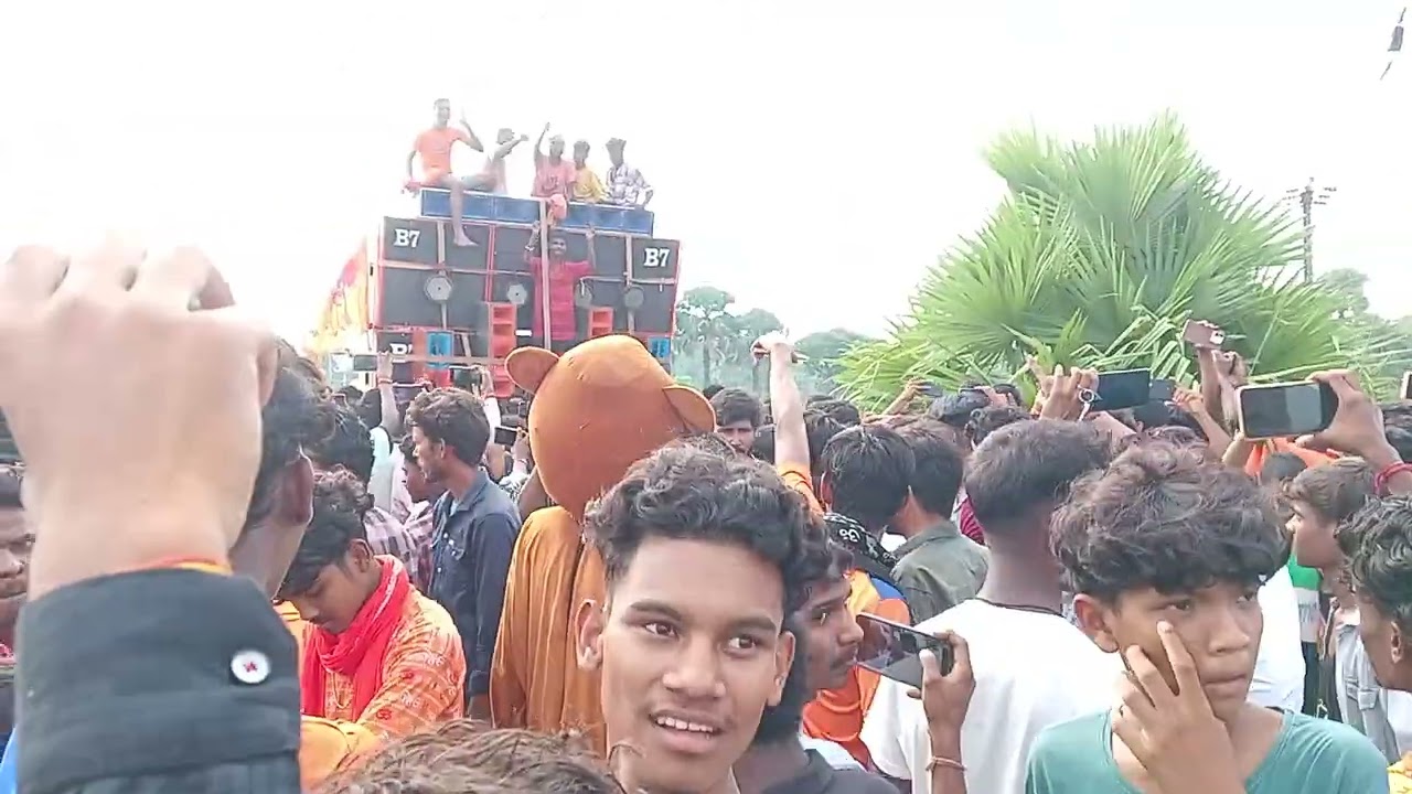 B7 vs Shibudj( sarzen cabinet)hard competition #djsarzen#competition#purulia #sarzendjsong#djsarzen 