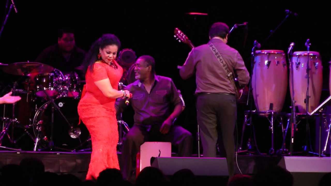 Eva Ayllon Tours USA 2013 en el Teatro Howard  Washington DC. Parte # 2 de 2.