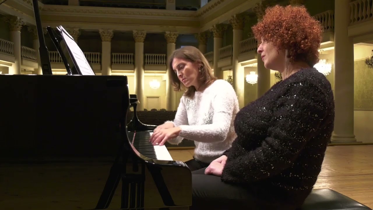 Franz Liszt: Weihnachtsbaum (Christmas Tree) - Zhvaniasisters