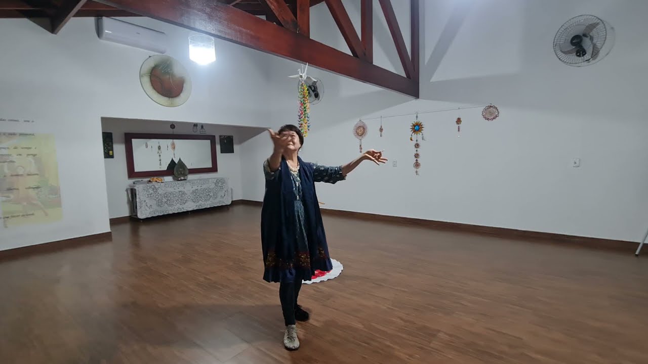 Turning to Peace | Marly Vigueiras | Dançando com Sonia Lima