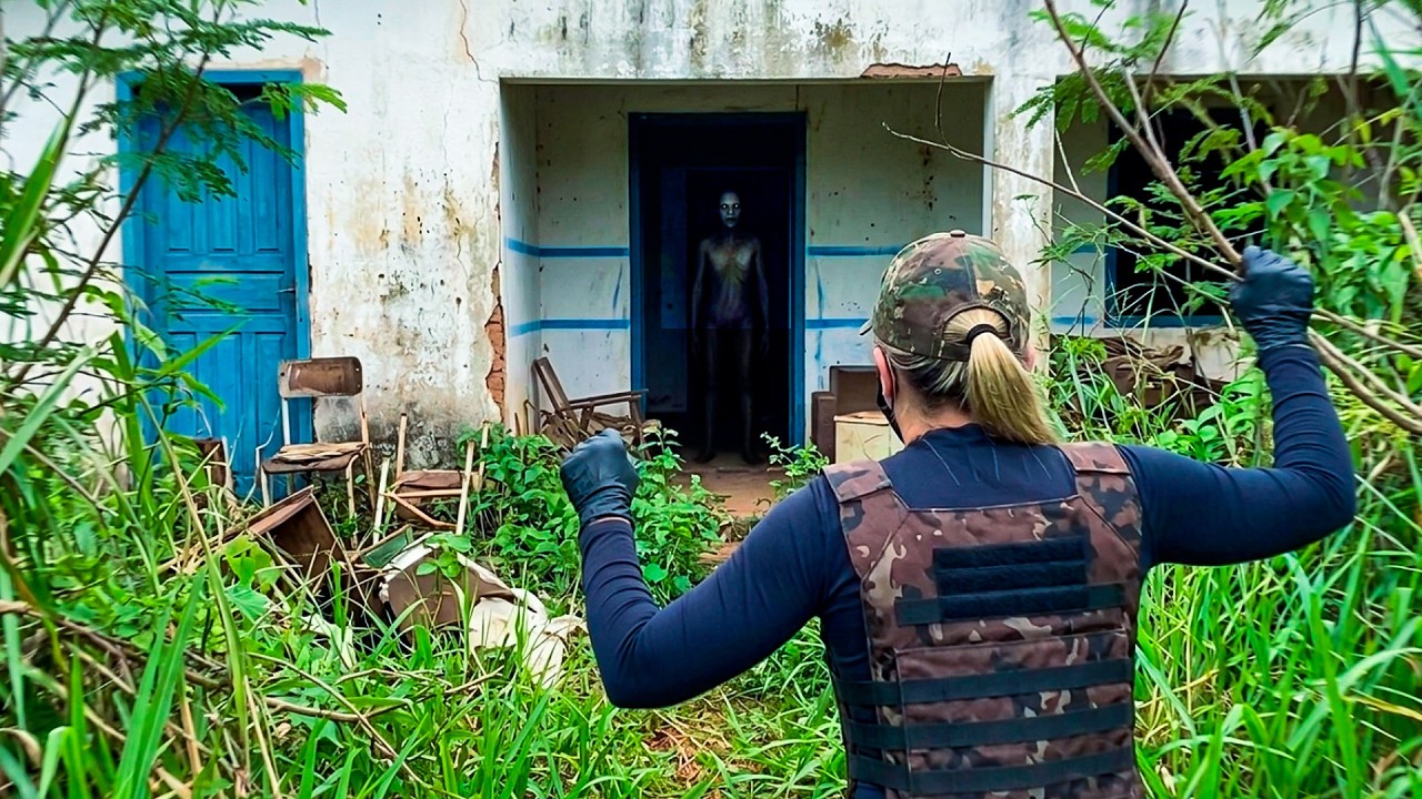ENCONTREI ELA DENTRO DESSA CASA TODA MACHUC4DA - SPIRITBOX