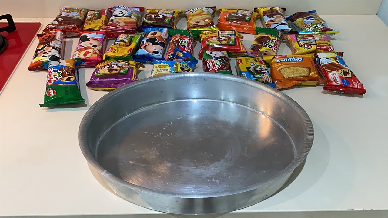 MISTUREI TODOS OS BOLINHOS DO MERCADO E FIZ UM BOLO GIGANTE!!