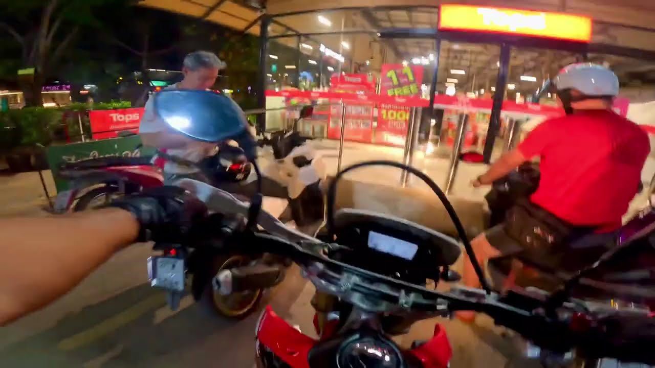 Honda CRF250 | Honda Click 125 | เชียงใหม่ Chiangmai Night Ride