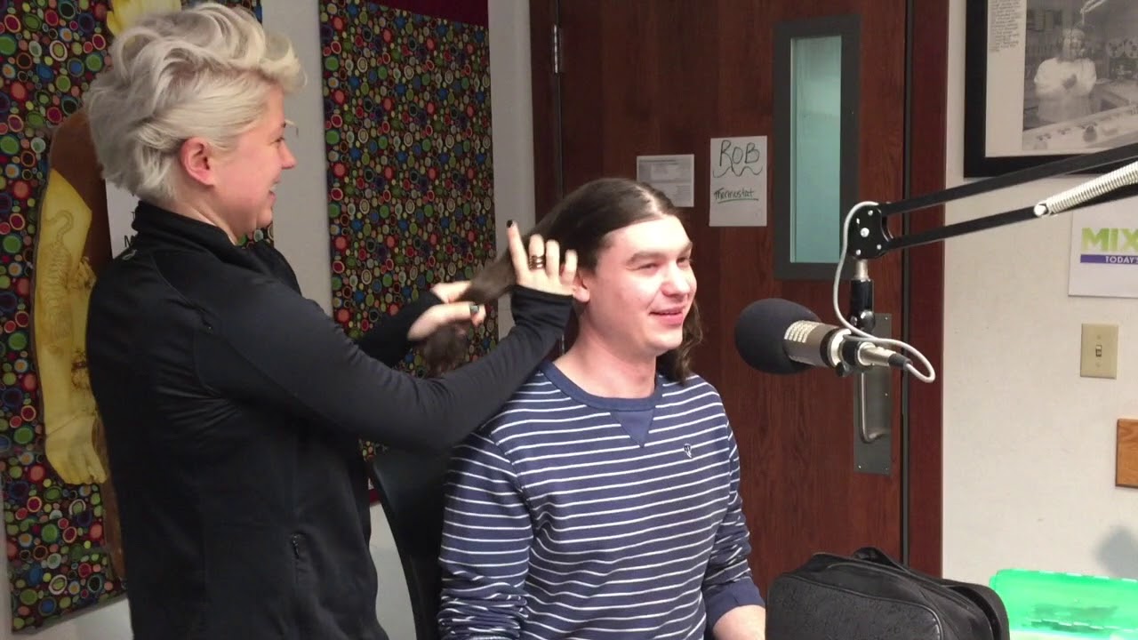 Steve Gets His Haircut - Connie and Fish TV