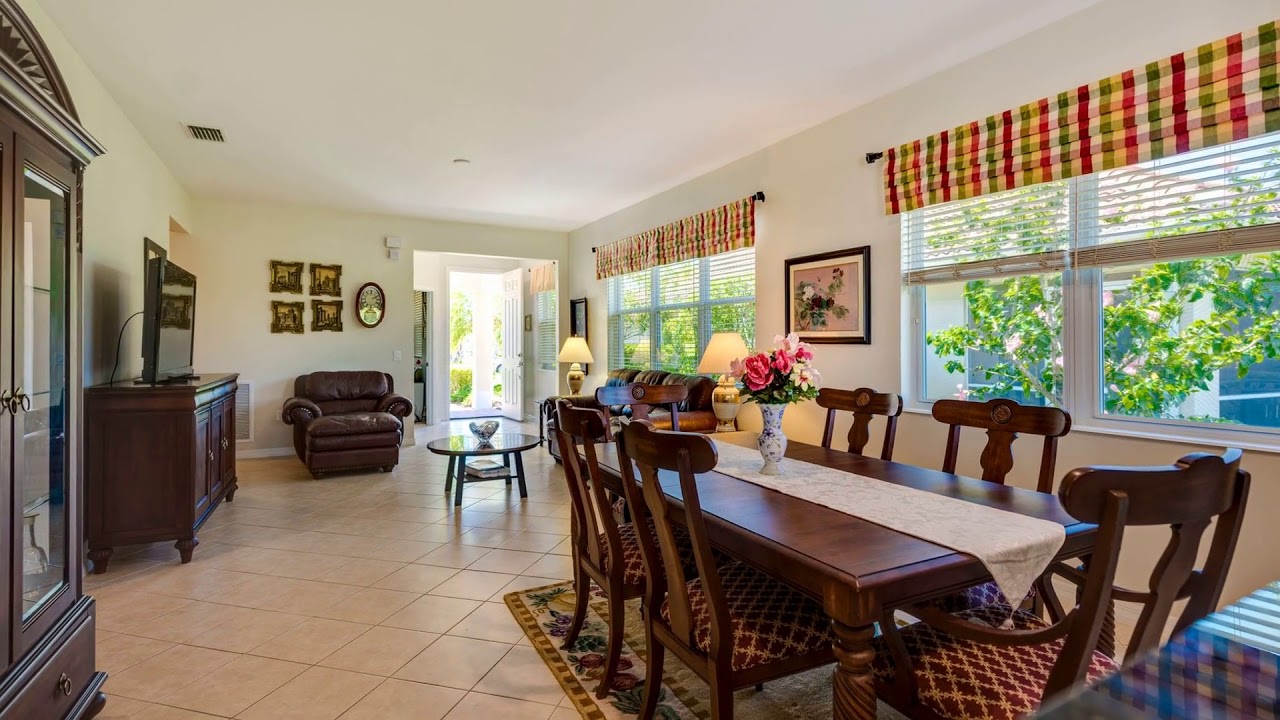 8766 Querce Court, Naples, FL 34114