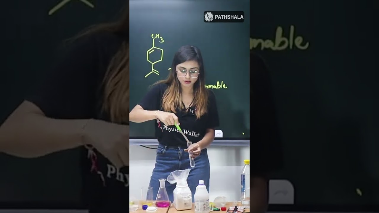 Chemistry ka JAAADU🪄 #shorts #experiments || PW Pathshala