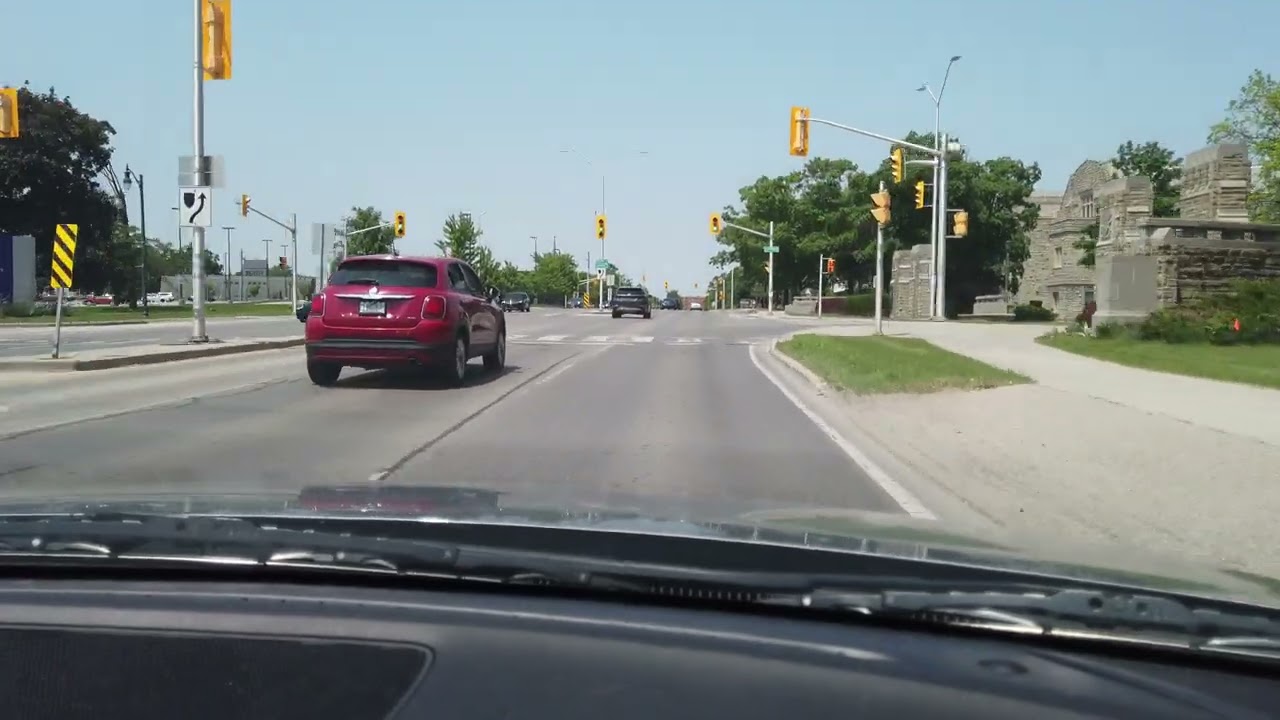 Driving Through London Ontario to SilverCity | Heading to the 2025 How to Train Your Dragon Movie!