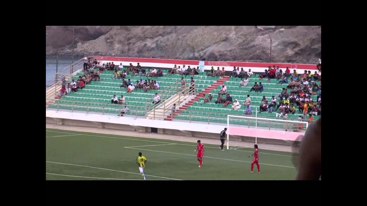 هدف الصقر في التلال |  الدوري اليمني إياب موسم 2013-14