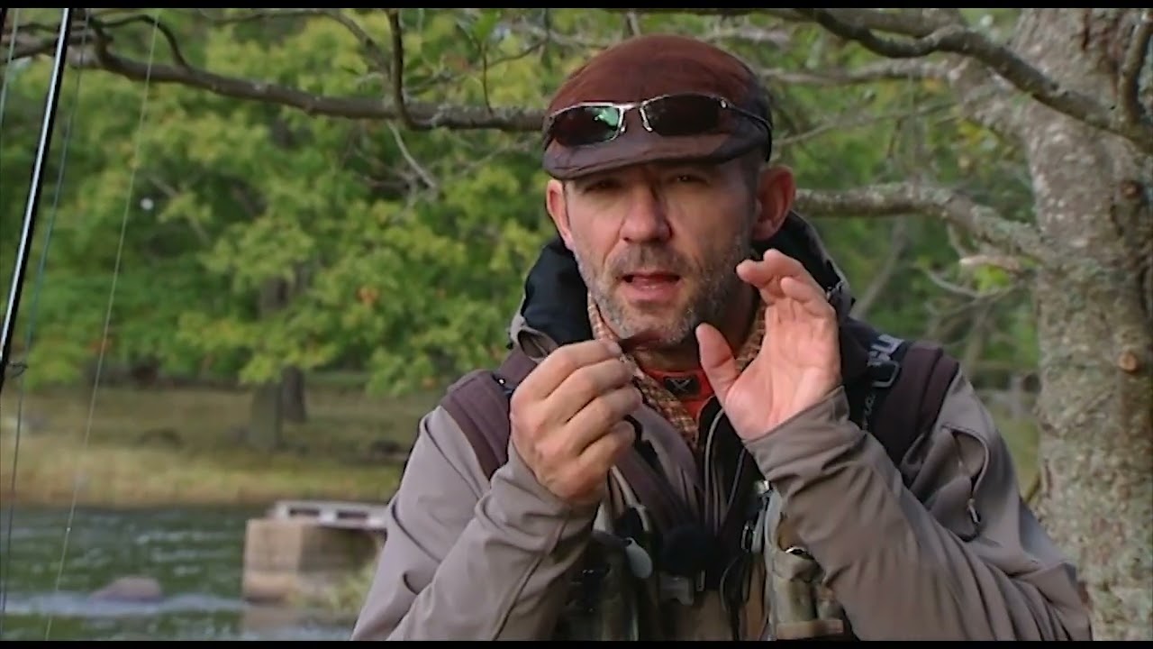 Giants of the Em - Bonus Flies & Fly Tying