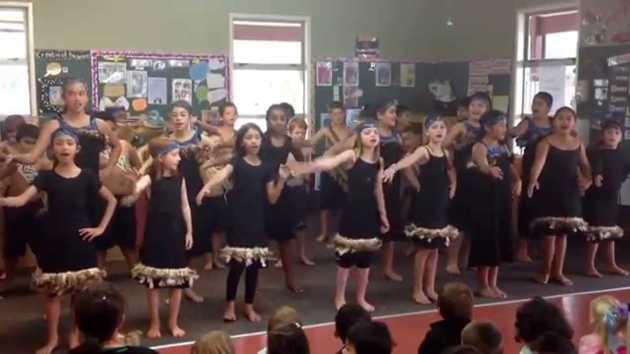 PHS Kapahaka - Utaina Mai with haka