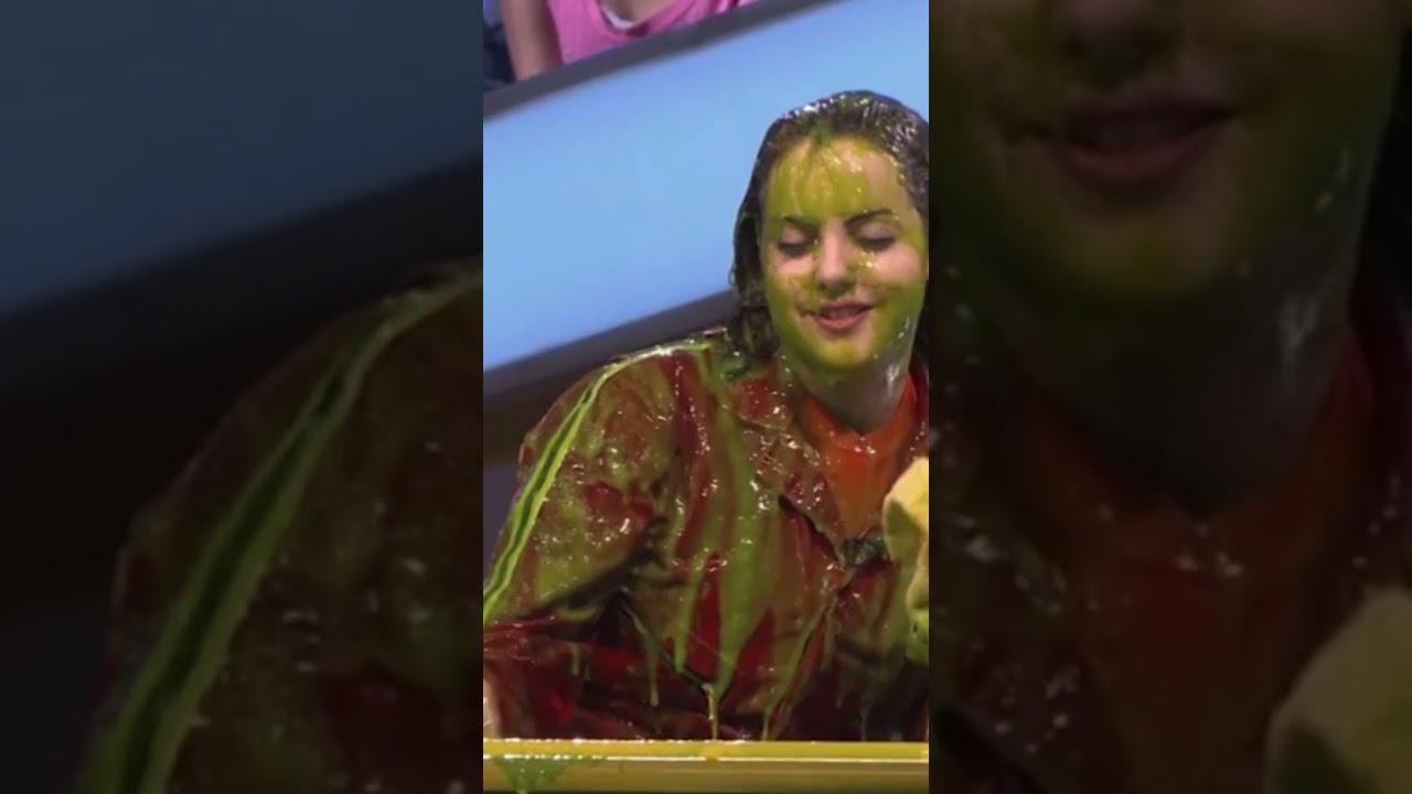 Liz Gillies LOVES getting SLIMED💚#shorts #slime #victorious