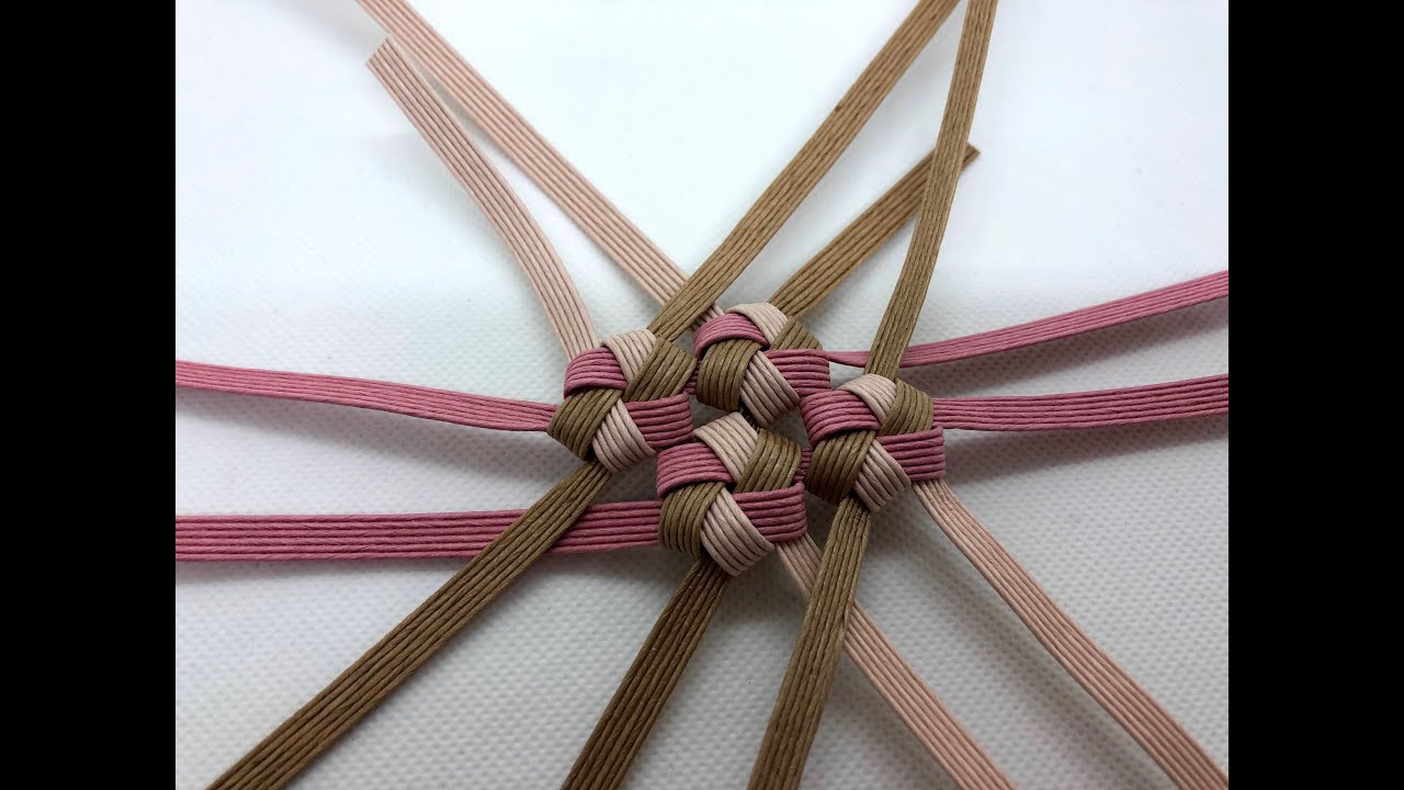 クラフトバンドで花結び編み