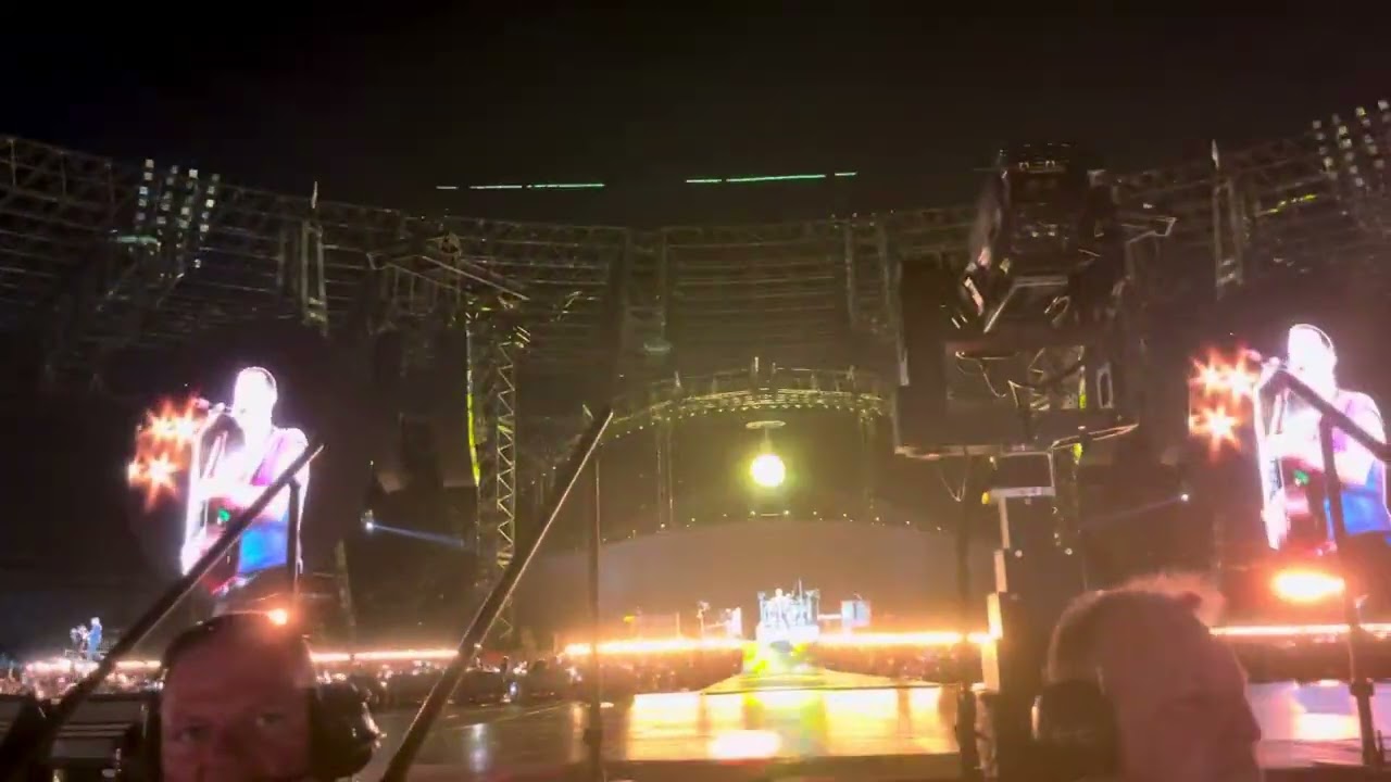 Coldplay - Yellow live in Naples, 22/06/2023