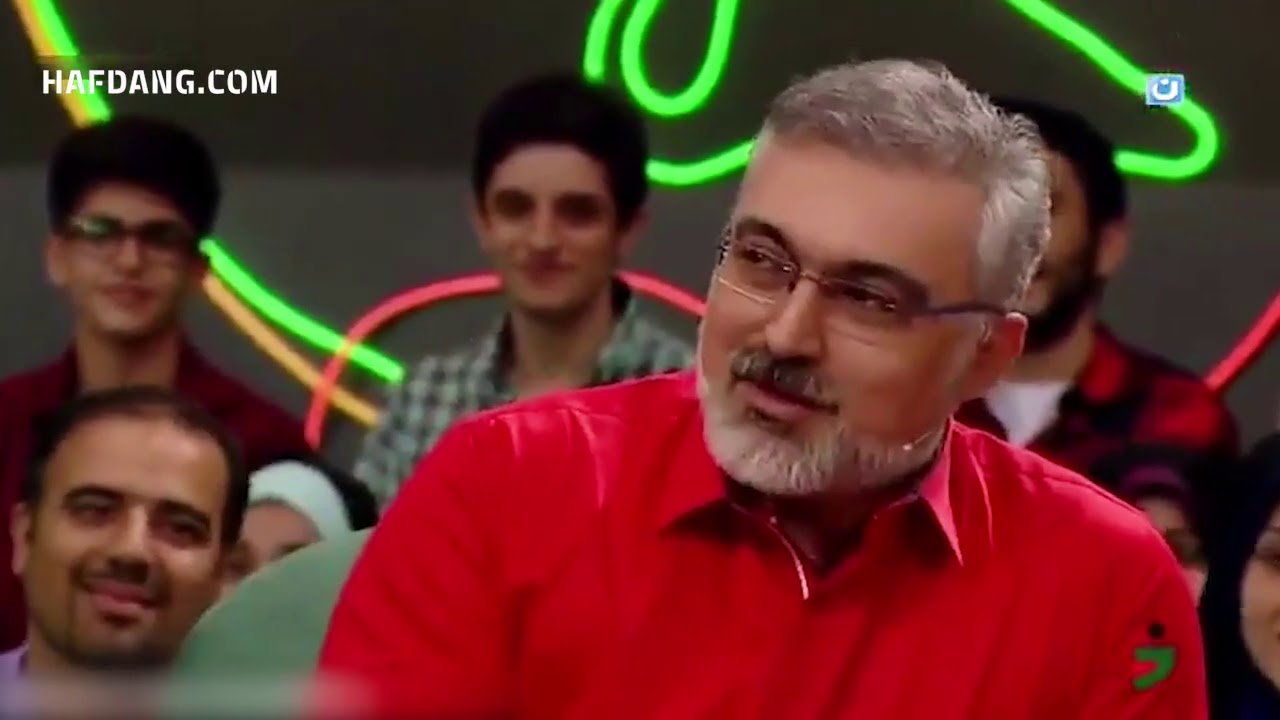دکتری که خواننده شد:‌ پولدار باش، لبخند بزن و ابتذال بفروش