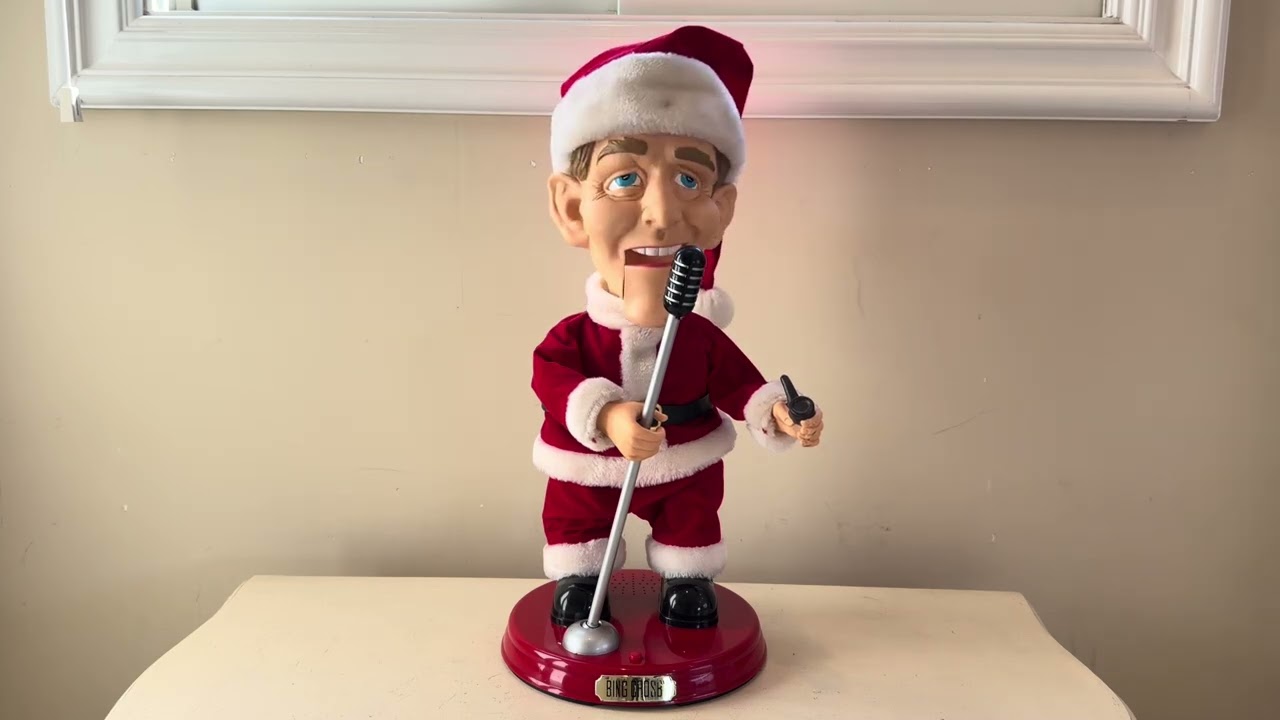 Gemmy 2001 Pop Culture Series Animated Christmas Bing Crosby Singing Crooning Figure