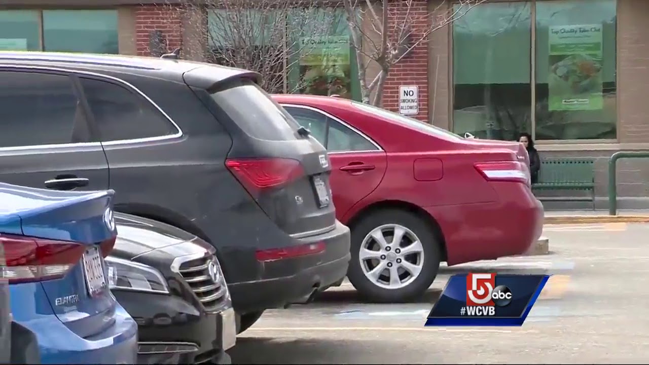 Market Basket managers try to stop shoplifter with Red Bull cases