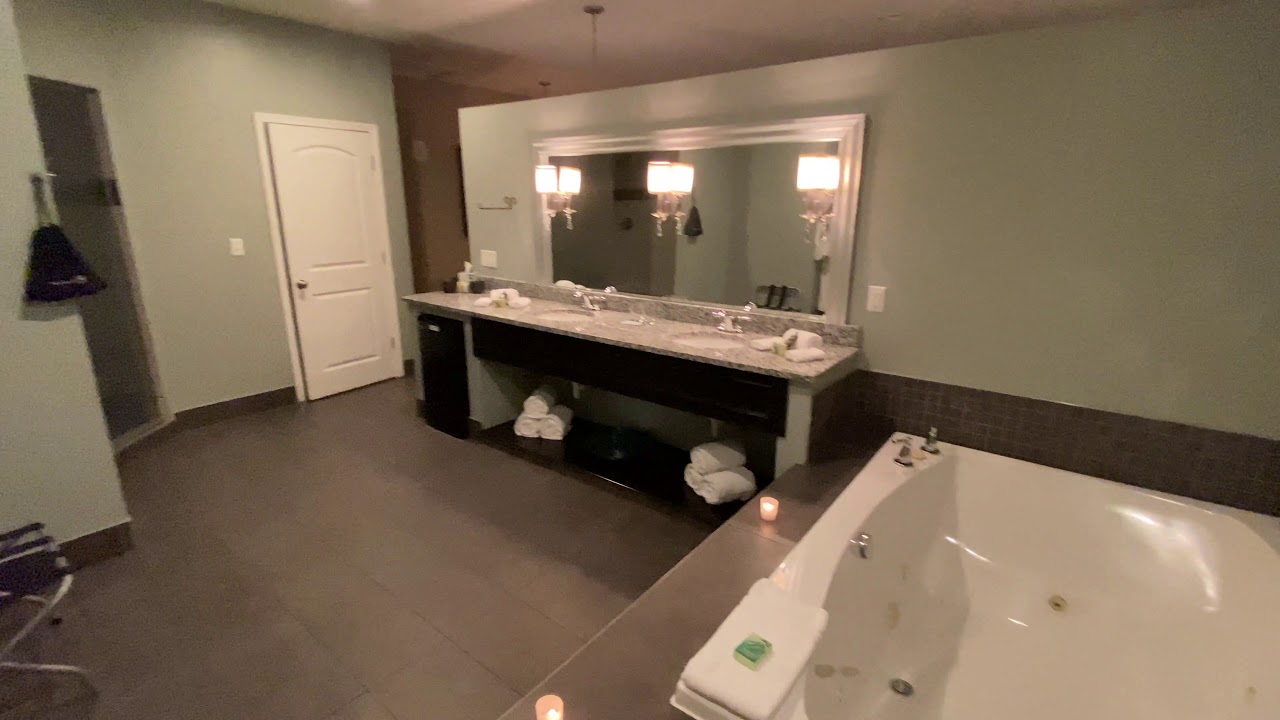 Grand Royal Suite Tour - Belamere Suites in Perrysburg, OH